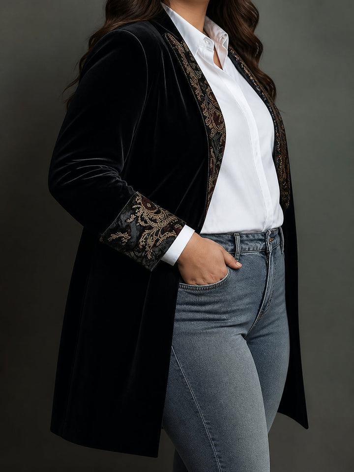 Baroque embroidered blazer lapel detail