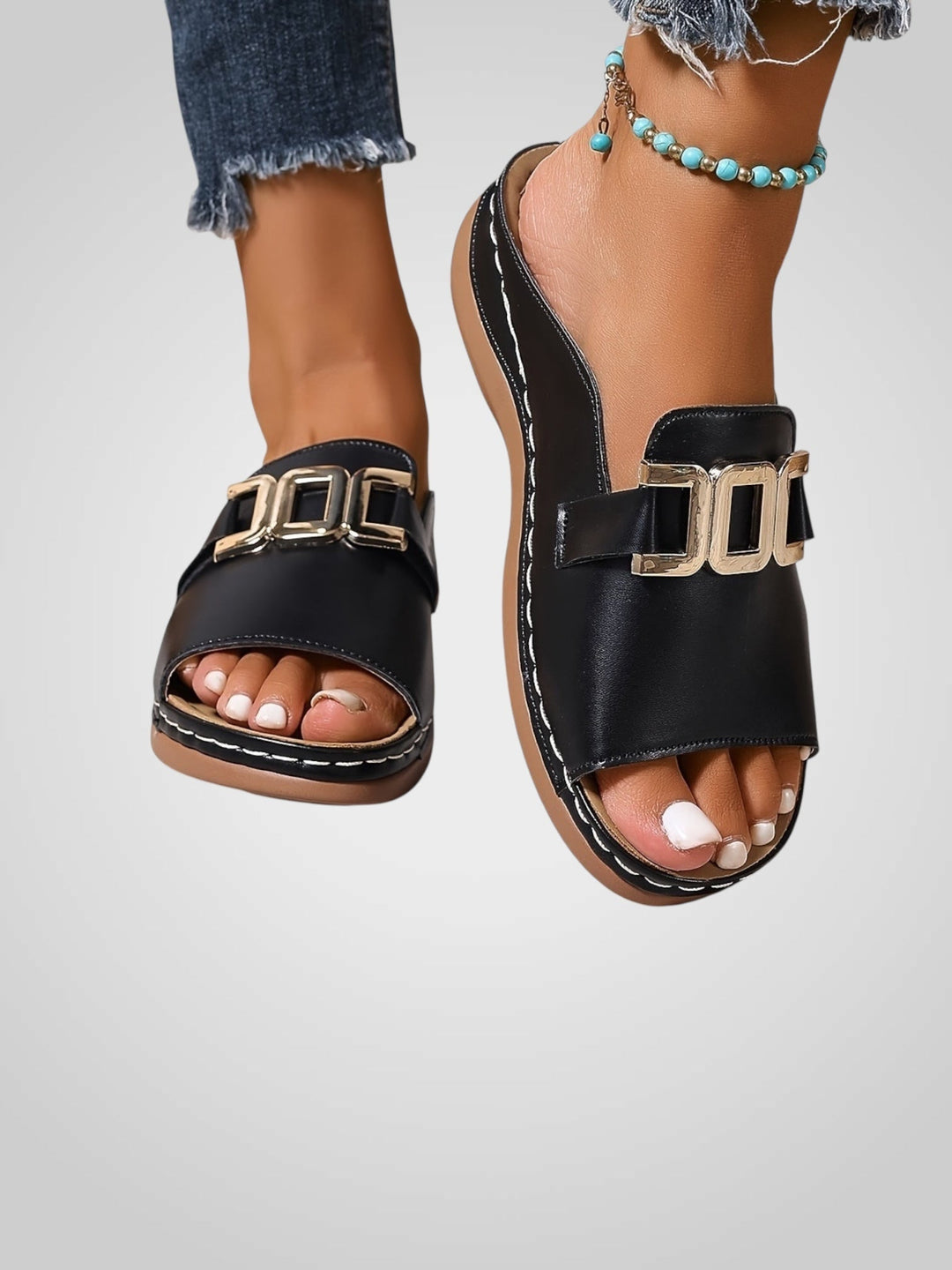Esther | Sandals with Strap and Buckle