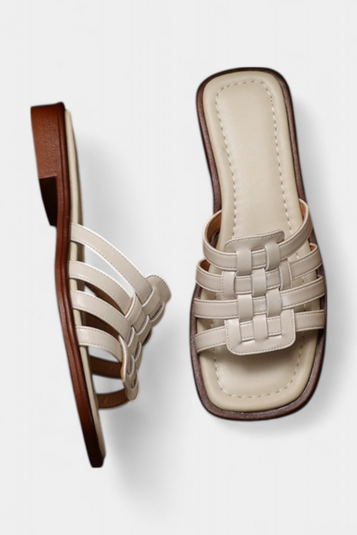 Roma Flat woven sandals