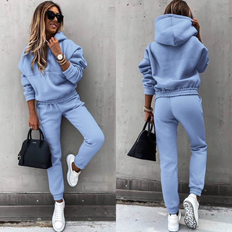 Effortless Fleece Hoodie Two Piece Set for Women with Drawstring Hood Kangaroo Pocket Relaxed Jogger Casual Style