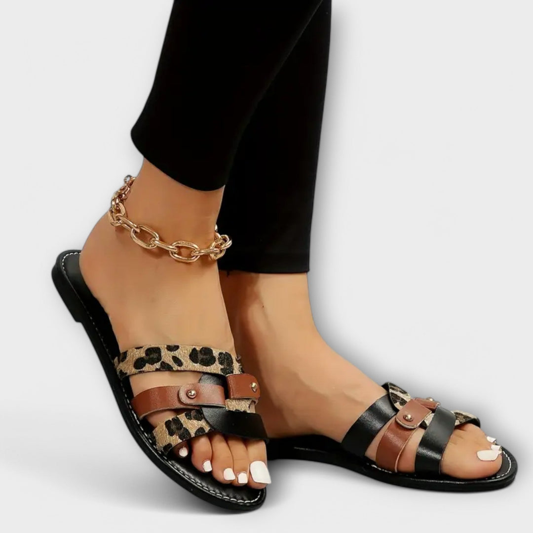 Sandals with Cross Straps and Leopard Pattern
