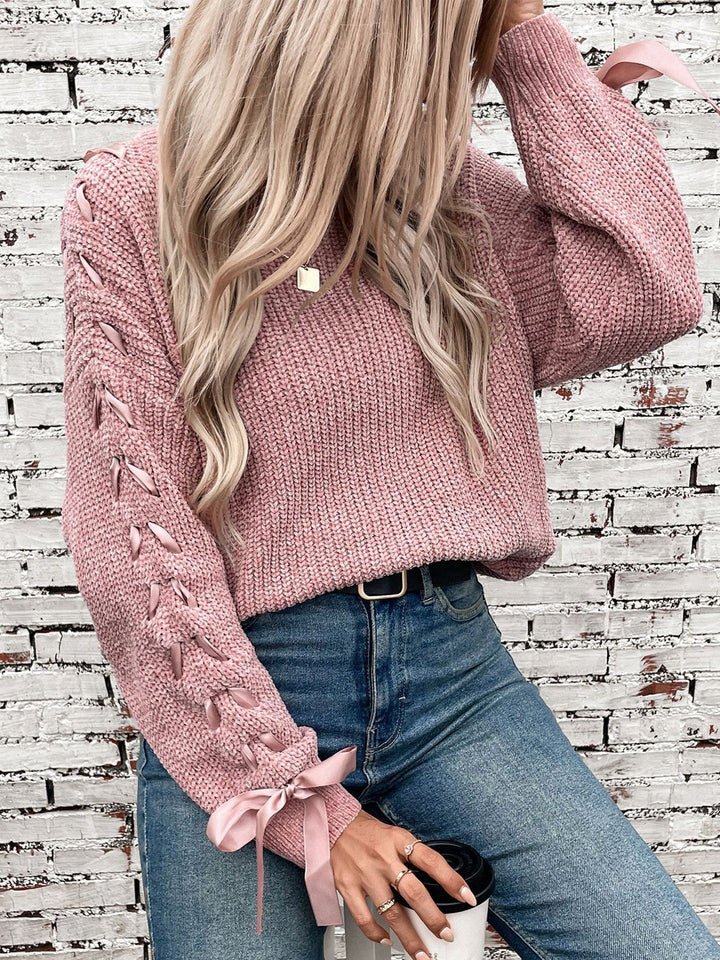 Effortless Sweatshirt for Women with Lace Trim Sleeve Crewneck Waffle Knit Style